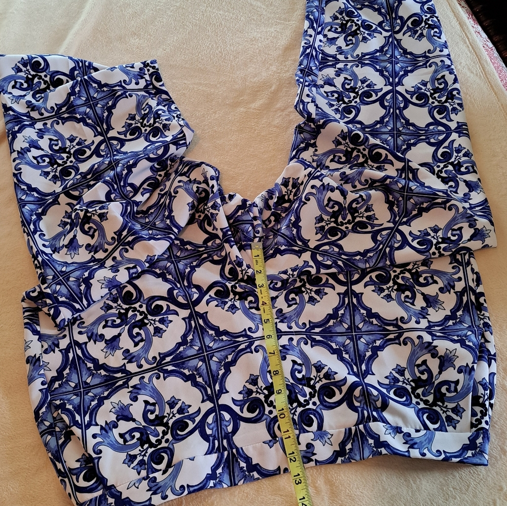 Liz Claiborne Pants - Picture 5 of 7
